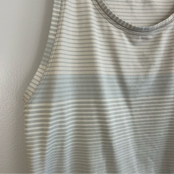 Lululemon Athletica Grey/White Striped Tank Size 6 - Picture 8 of 11